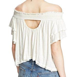 Free People - Cute white top!